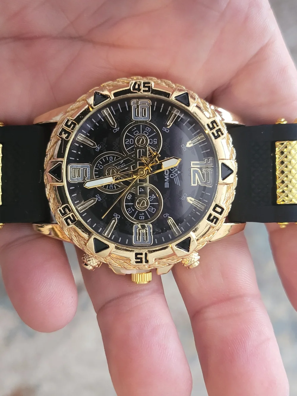 Zhowe Gold-Tone Chronograph Sport Watch with Black Dial